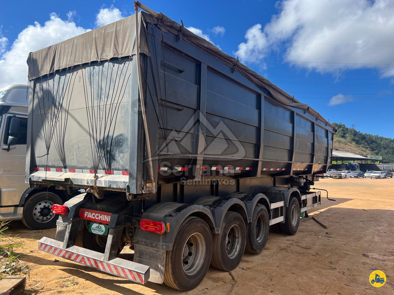 CARRETA SEMI-REBOQUE BASCULANTE Serrana Seminovos SANTA TERESA ESPÍRITO SANTO ES